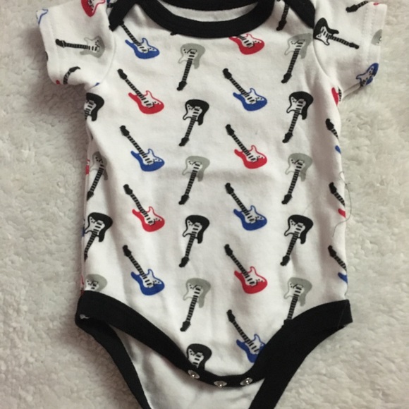 6 one piece outfits - Picture 5 of 7